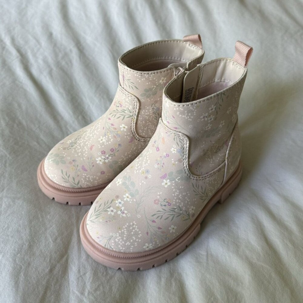Cat & Jack Floral Pink Boots (size 7)